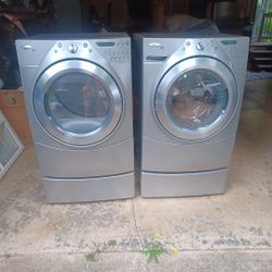Whirlpool Duet W/pedestal 