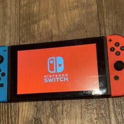 Nintendo Switch 