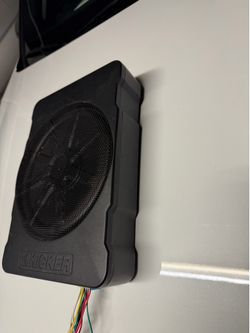 Kicker 10” hideaway