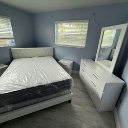 Bedroom Set - Juego De Cuarto 