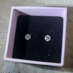 VVS DIAMOND 0.5 CARAT W/ STERLING SILVER