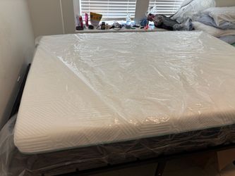 Full Mattress Medium Firm used 1 year no sagging or soft spots