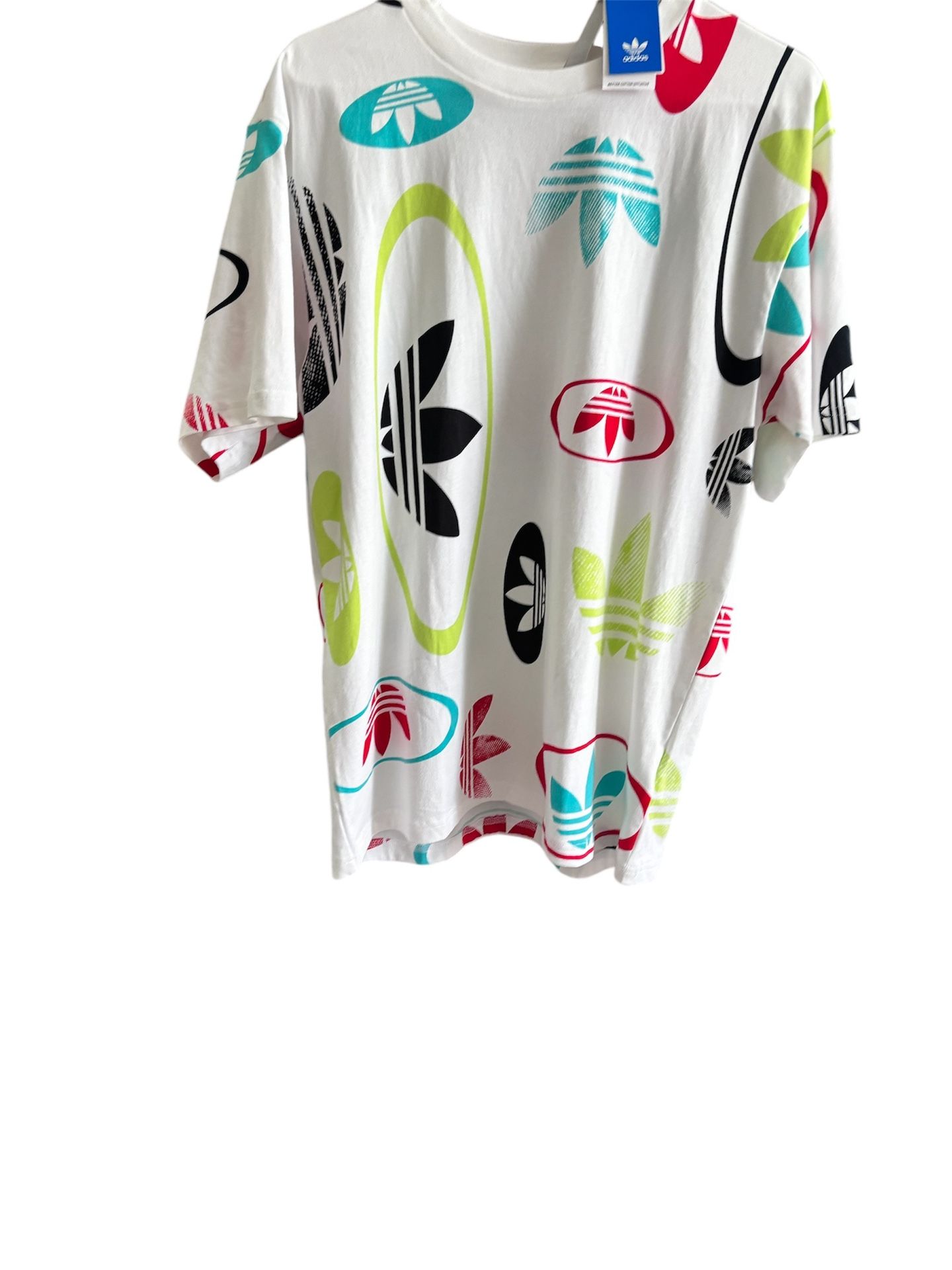 Large Young Men Adidas T-shirt With New Tags