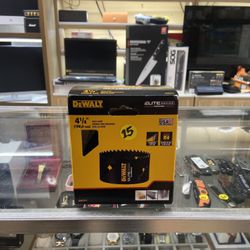 Dewalt 4-1/4” Hole Saw 