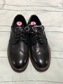 Dress Shoes(Size 4)
