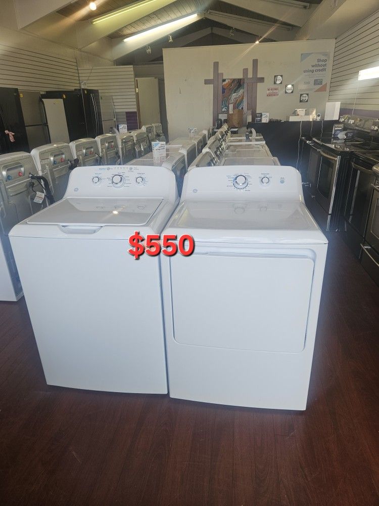 Ge Washer and Dryer Set