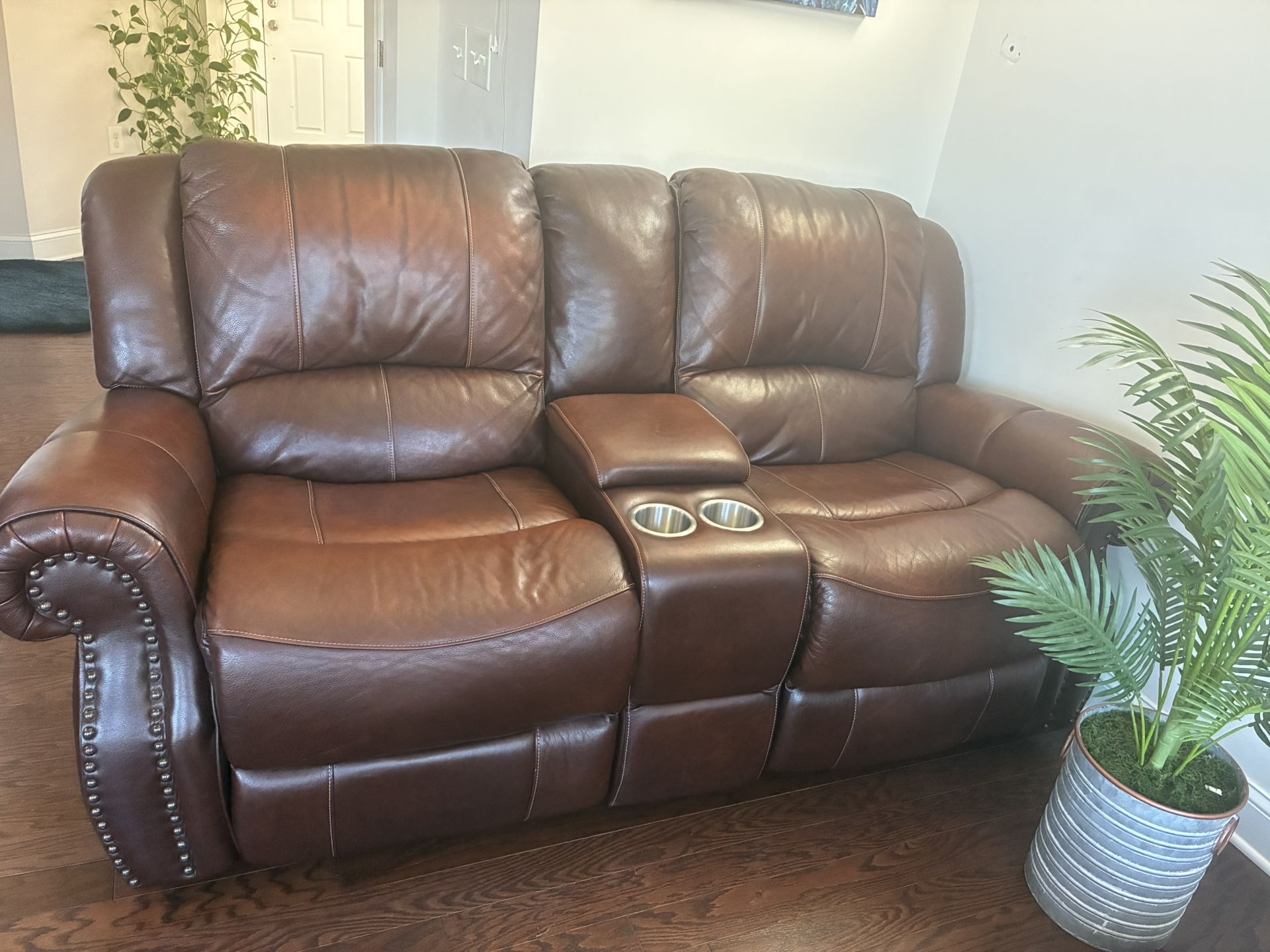 Recliner sofa