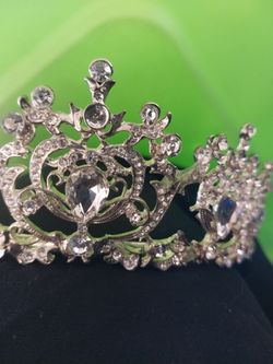 Silver Crystal Rhinestone Tiara Crown