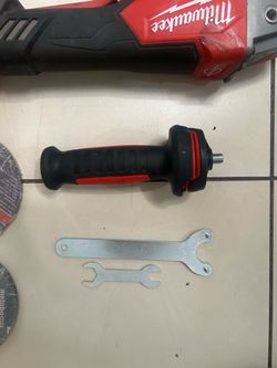 Milwaukee fuel m18 casi nueva