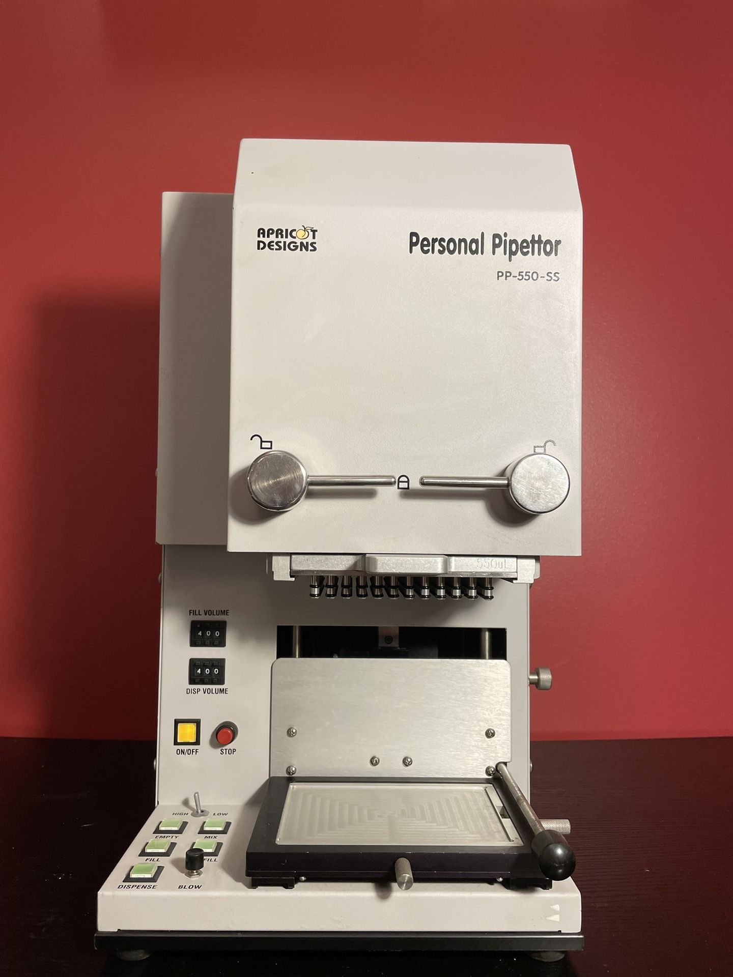 Apricot Designs Model PP-550-SS96 single station personal pipettor