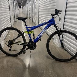 Mountain bike..bicicleta De Montaña