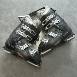 Ladies Ski Boots 