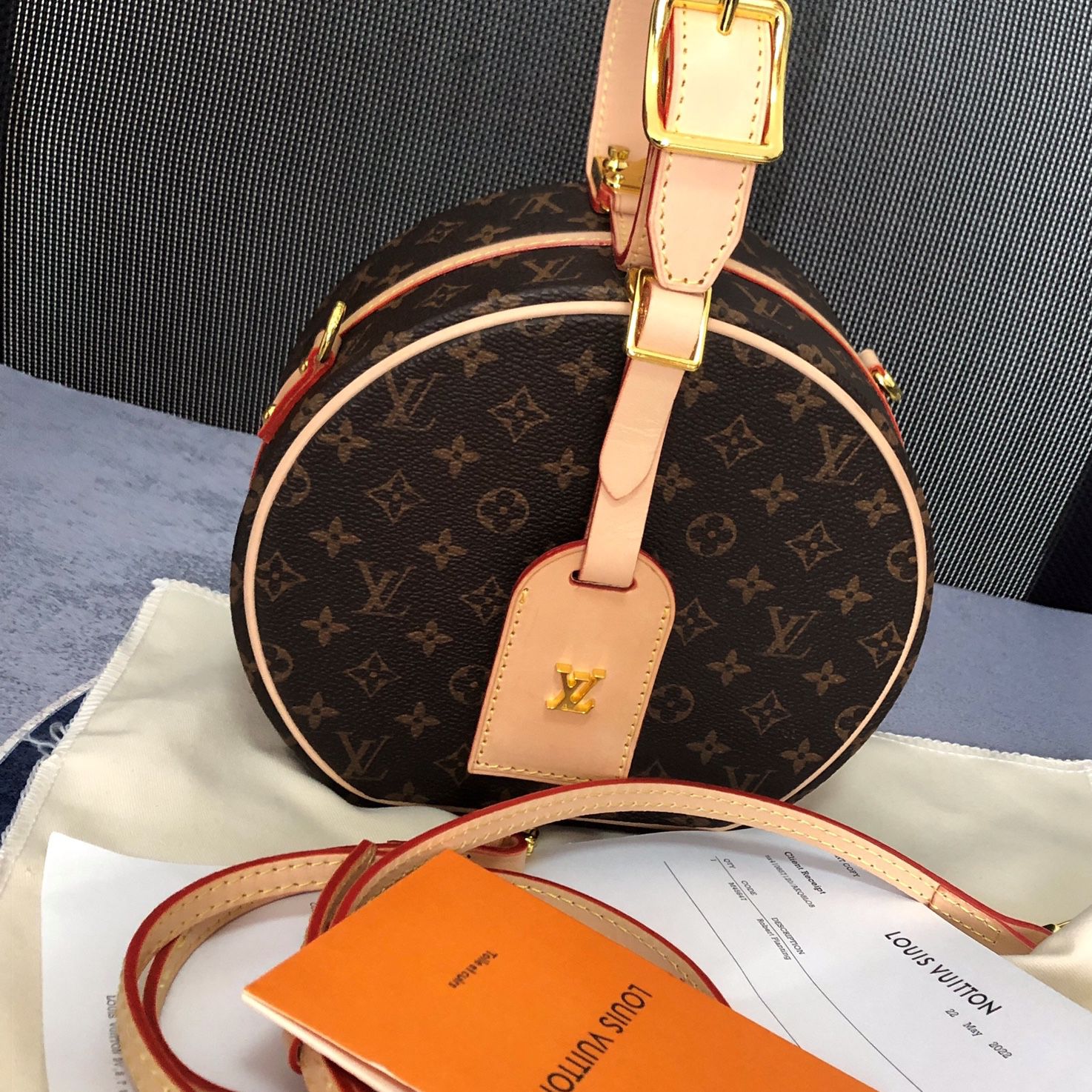 Louis Vuitton Boite Chapeau Souple MM Monogram Canvas Bag – EliteLaza