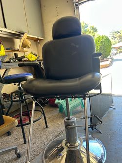 Hair/Barber chair