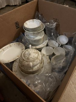 Fine China Arbutus Set