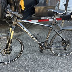 Aluminum Cannondale racing/mountain bike