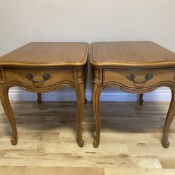 Thomasville Nightstand/side Tables