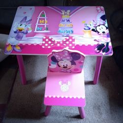 Minie Mouse Table And Chair