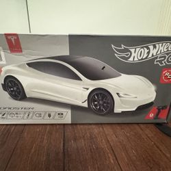Hot Wheels Tesla Roadster Radio Control (RC) vehicle.  Scale: 1:10 scale model