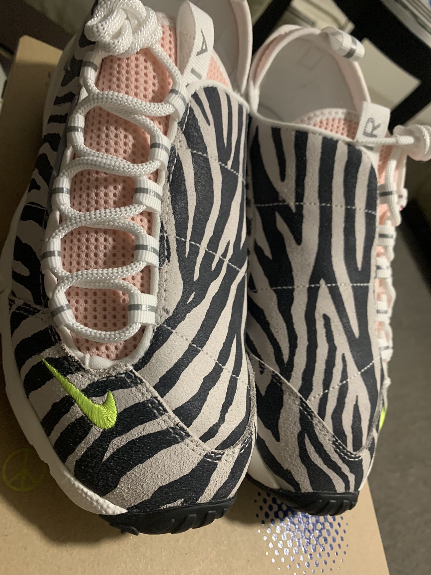 Olivia Kim Footscapes