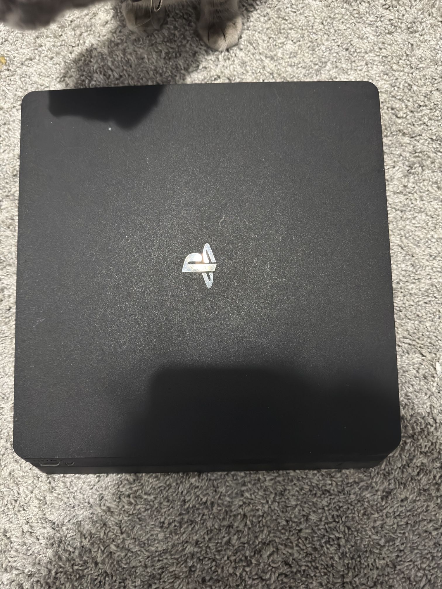PS4 Console – Not Working (For Parts/Repair)