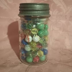 Vintage Atlas Old Jar With Zinc Lid With Old Cat's Eye Marbles 