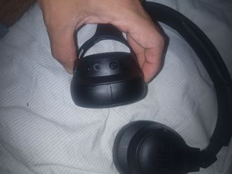 Original JBL with the (la curacua special aux cable) and charger