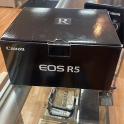 Canon R5 Body Only