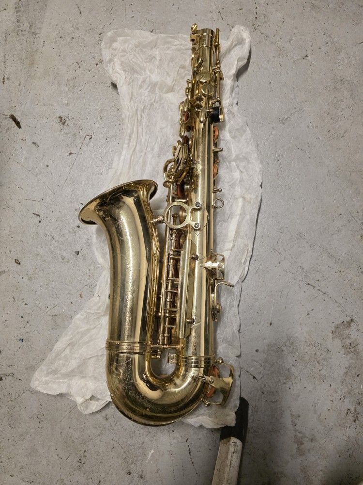 Rossetti Saxophone 