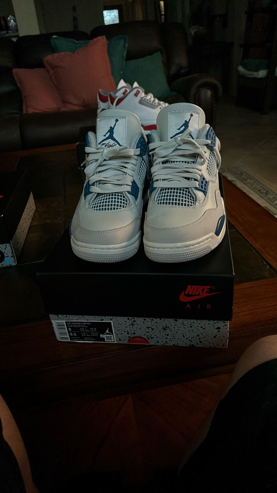 Air Jordan 4 Military Blue