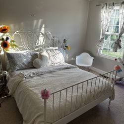 White metal bed 