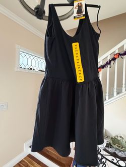 Spalding Women's Active Dress in black (size medium).