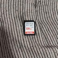 128 GB SAN DISK MEMEOY CARD 