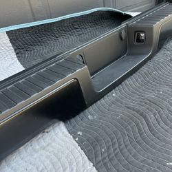 F250 F350 Super Duty XL Rear Bumper 2023-2026 Ford OEM Black Step like new take off. Some cosmetic scratches  Harness was cut off 