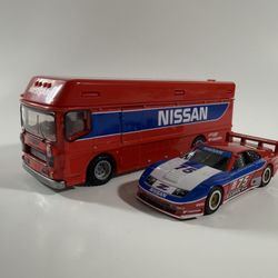 Hot Wheels Team Transport - Nissan 300ZX Euro Truck Hauler