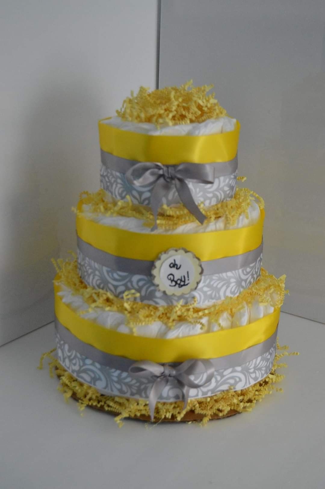 Diaper cake, yellow