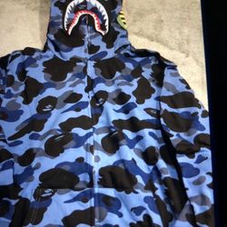 Bape Hoodie.   S,m,l,xl
