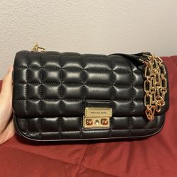 Michael Kors Tribeca Large Black Shoulder Bag With Gold Chain