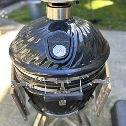 Ceramic BBQ Charcoal Grill/smoker