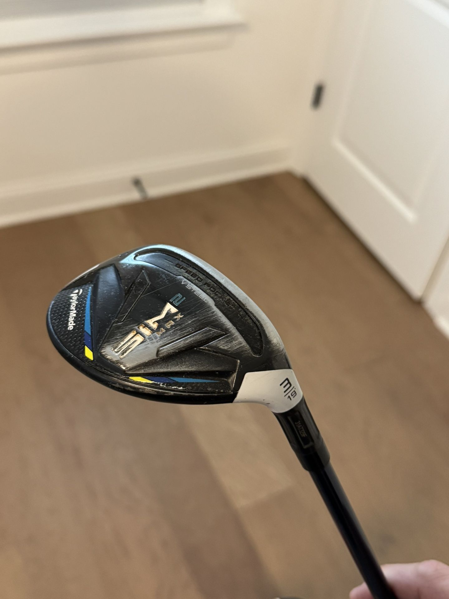 3 hybrid rescue- Taylormadet Sim2 Max: Retail @ $200