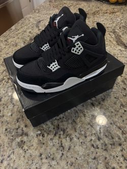 Jordan 4s