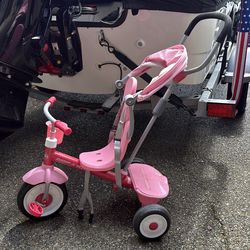 Kids tricycle with push handle