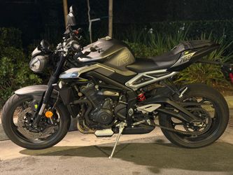 2024 Triumph Street Triple