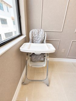 Baby Trend High Chair with Tray