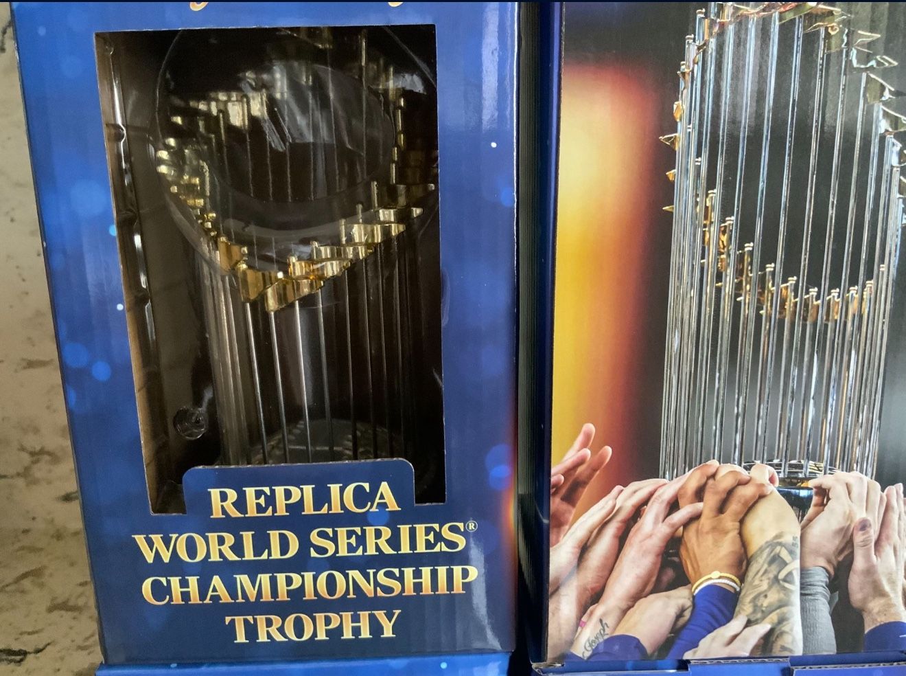 2024 Los Angeles Dodgers, Replica trophy, giveaway New Inbox Never Been Open $85