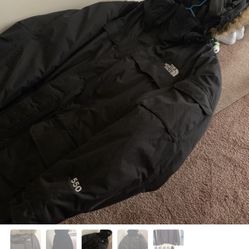 The North Face 550..Men Black Size 4X New Condition, Worn Once $275.00  (Very Worn Hoodie , Lots Of Pockets. Also Black The North Face Jacket 👇🏽