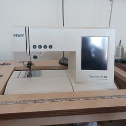 Pfaff Creative 2140 Sewing And Embroidery Machine  & Thread