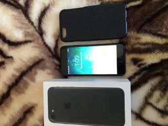 Iphone 7 con 128 g desbloqueado 500 dlls cash no cambios northeast no cambios solo venta