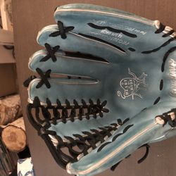 Rawlings Heart Of The Hide Outfielder Glove