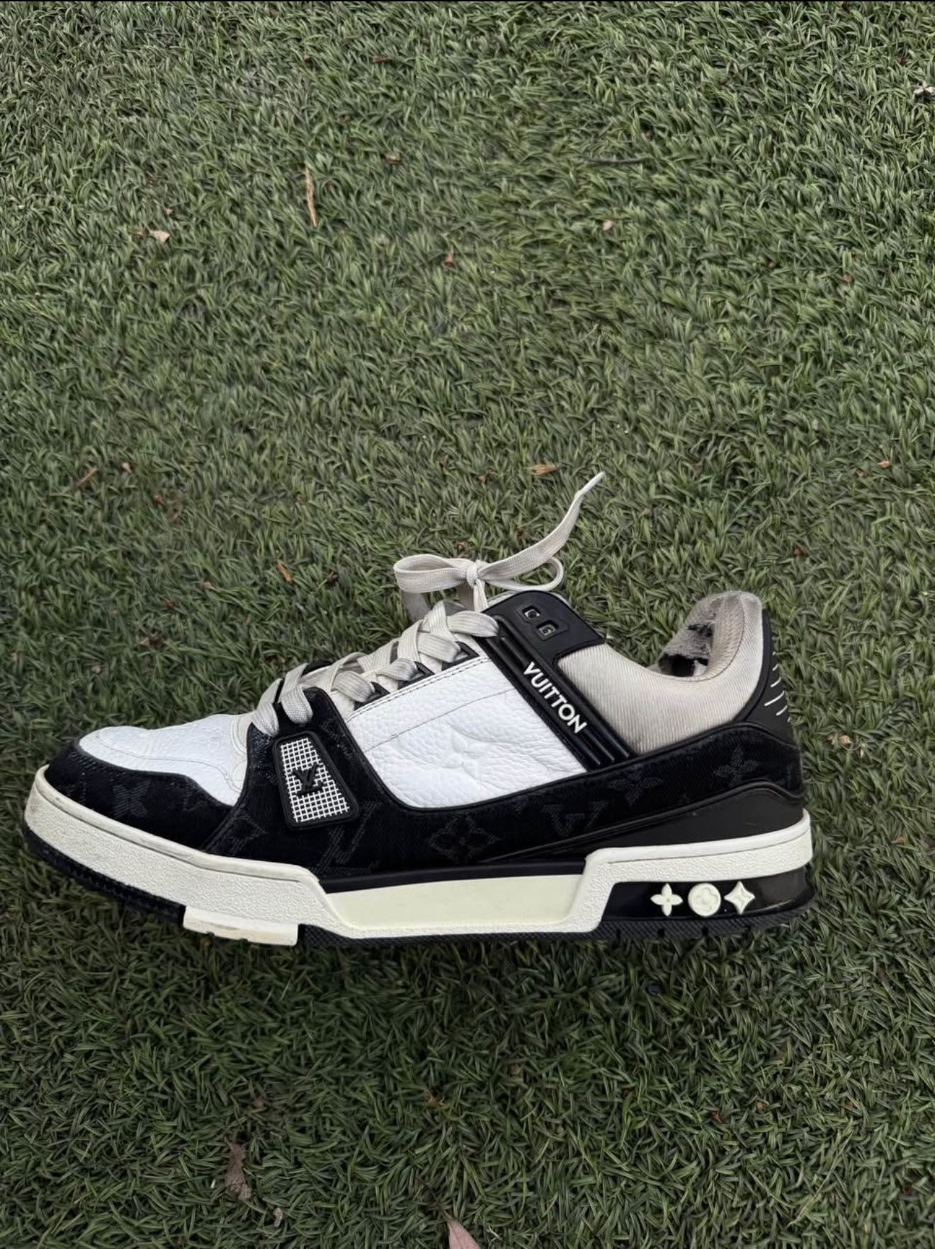 Louis Vuitton Sneaker